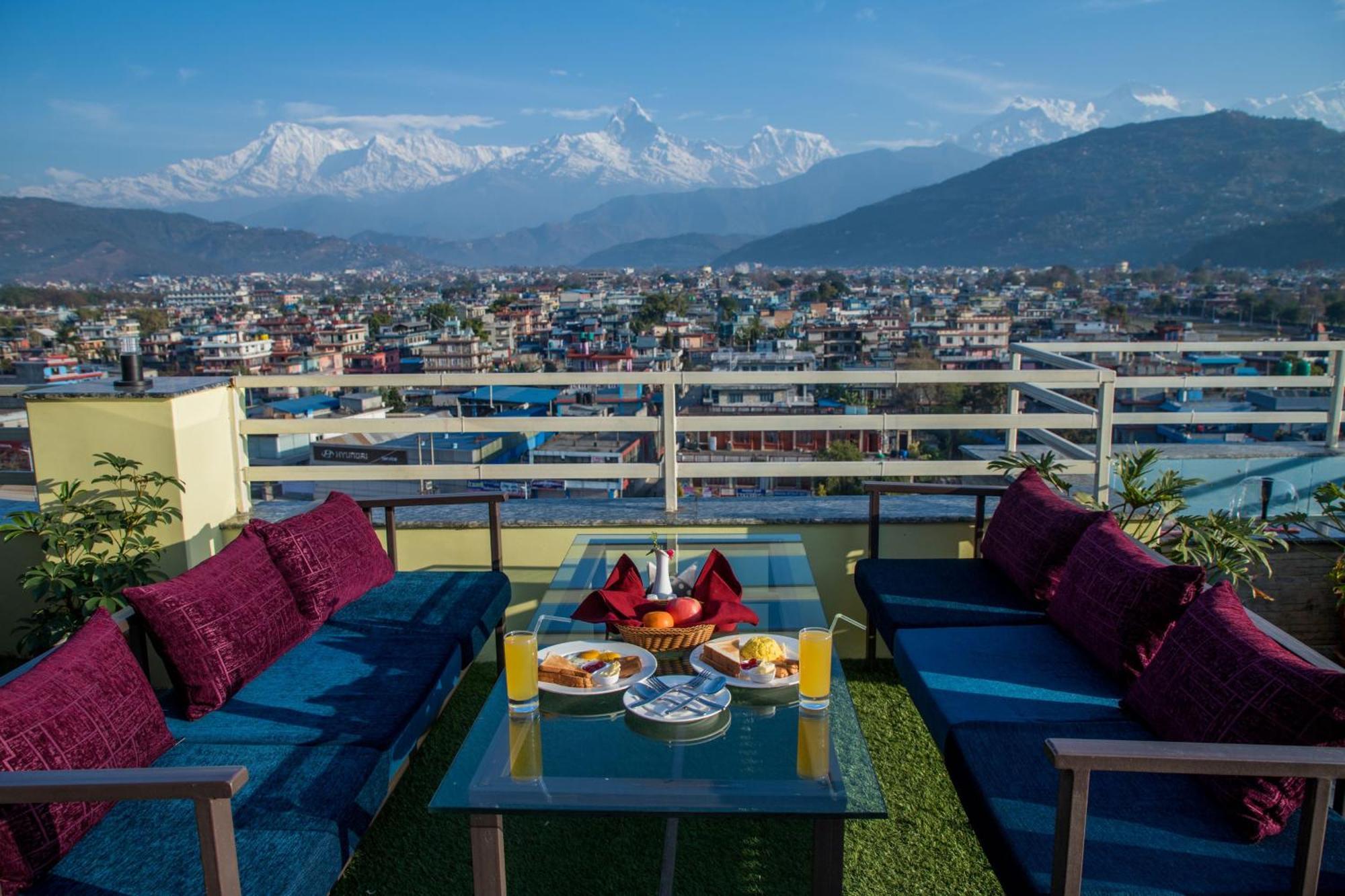Hotel Task International Pokhara Exterior photo